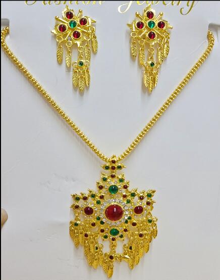 Pacific Jewelry & Watches Los Angeles - Thai Accessoires Oorbellen Kettingen Etnische Stijl