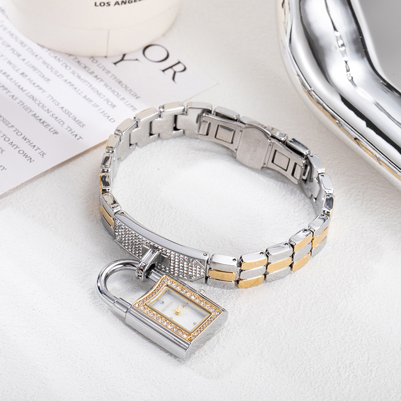 Concavevormige armband met slo - Jewelry Diamond Watches recensie en prijs
